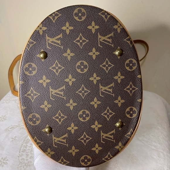 LOUIS VUITTON bucket tote monogram in GM with pouch - Picture 6 of 17
